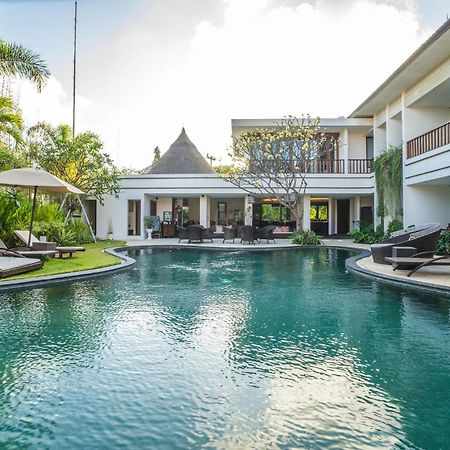 Villa Diana Bali 16 Bedrooms Seminyak Dış mekan fotoğraf